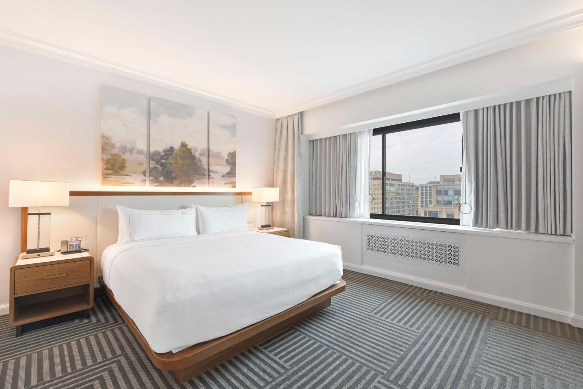 Capital Hilton Hotel Washington Exterior photo